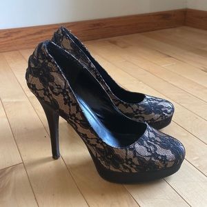 Size 9 Lace heels